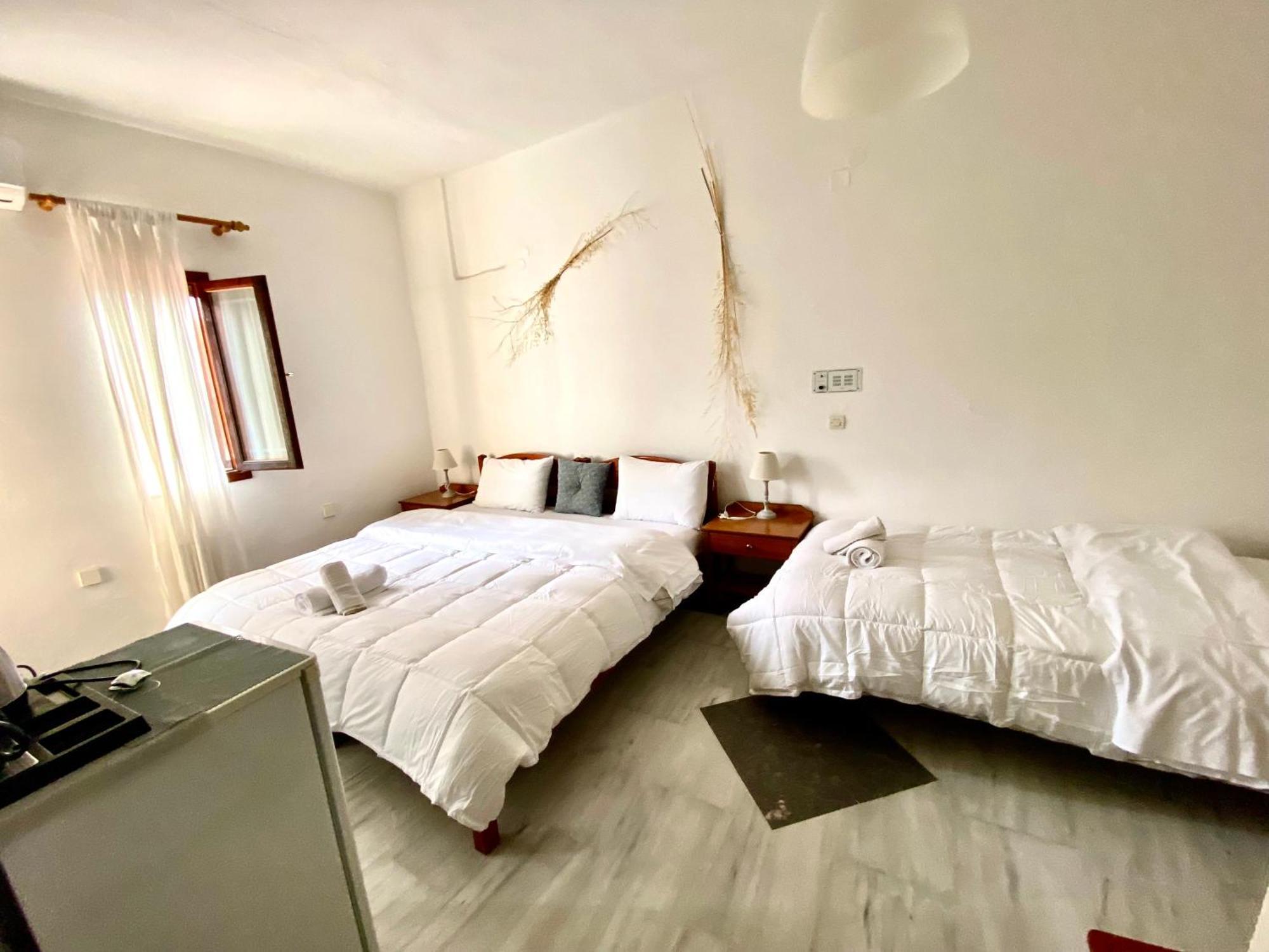 Costas Inn Spílion Extérieur photo