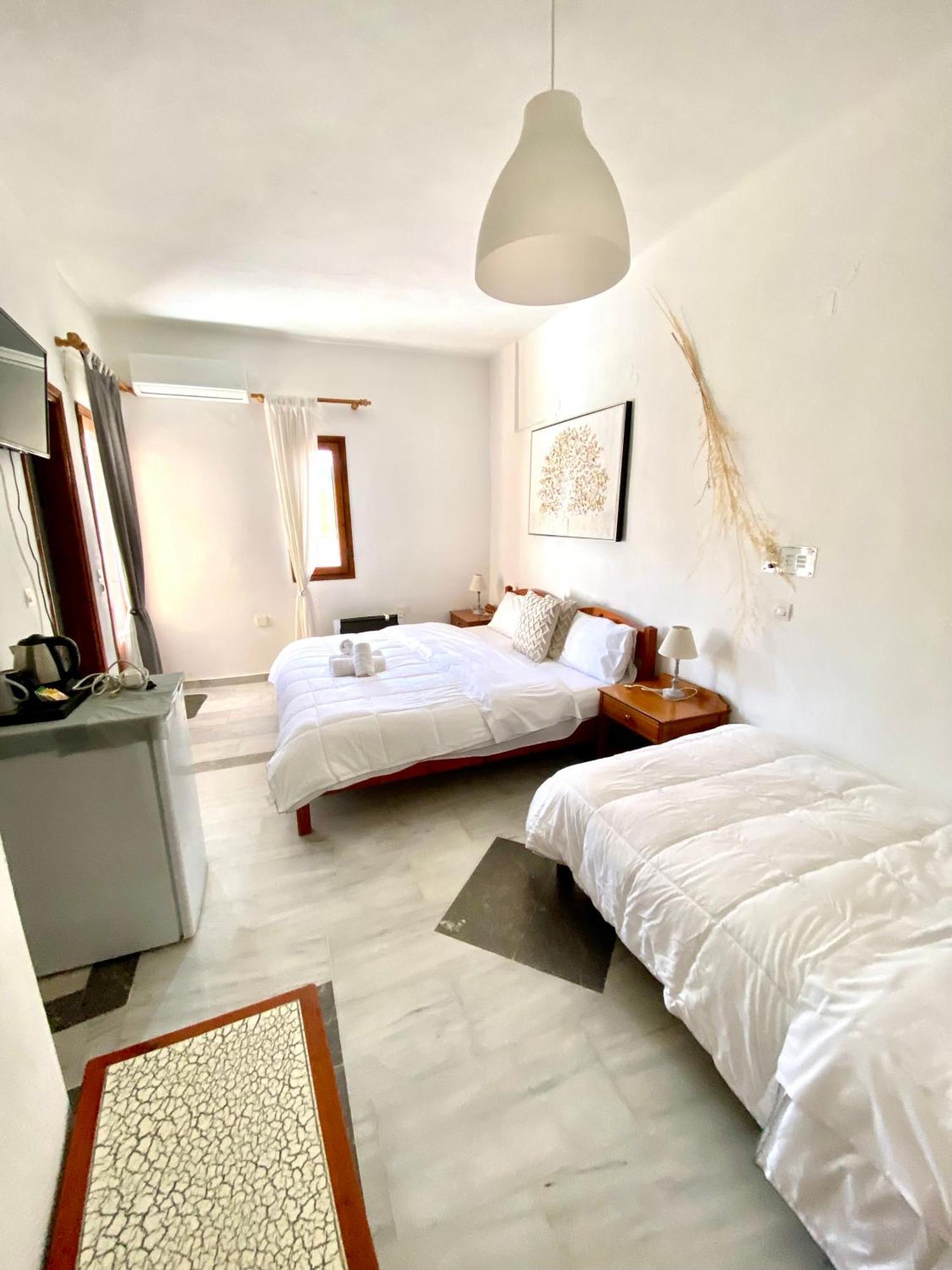 Costas Inn Spílion Extérieur photo